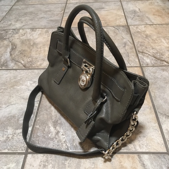 Brand New! Michael Kors Leather Satchel Purse Grey w/ Silver Chain Detail - Picture 2 of 12